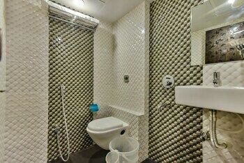 Hotel Bkc Inn Мумбай Екстериор снимка